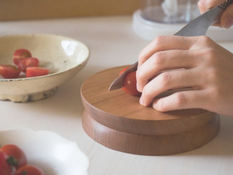 スタジオユタカ 丸いカッティングボード