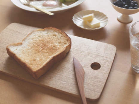 スタジオユタカ 木のカッティングボード ナラ